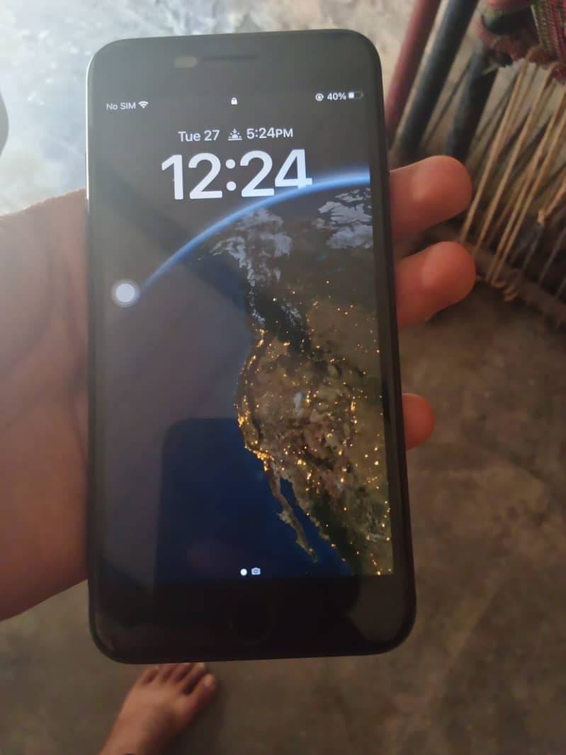 Apple iPhone 8 Plus 5