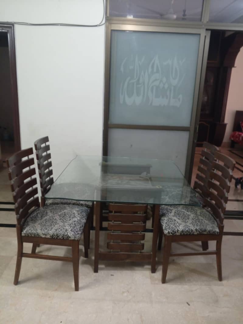 4-Chair Dining table 0