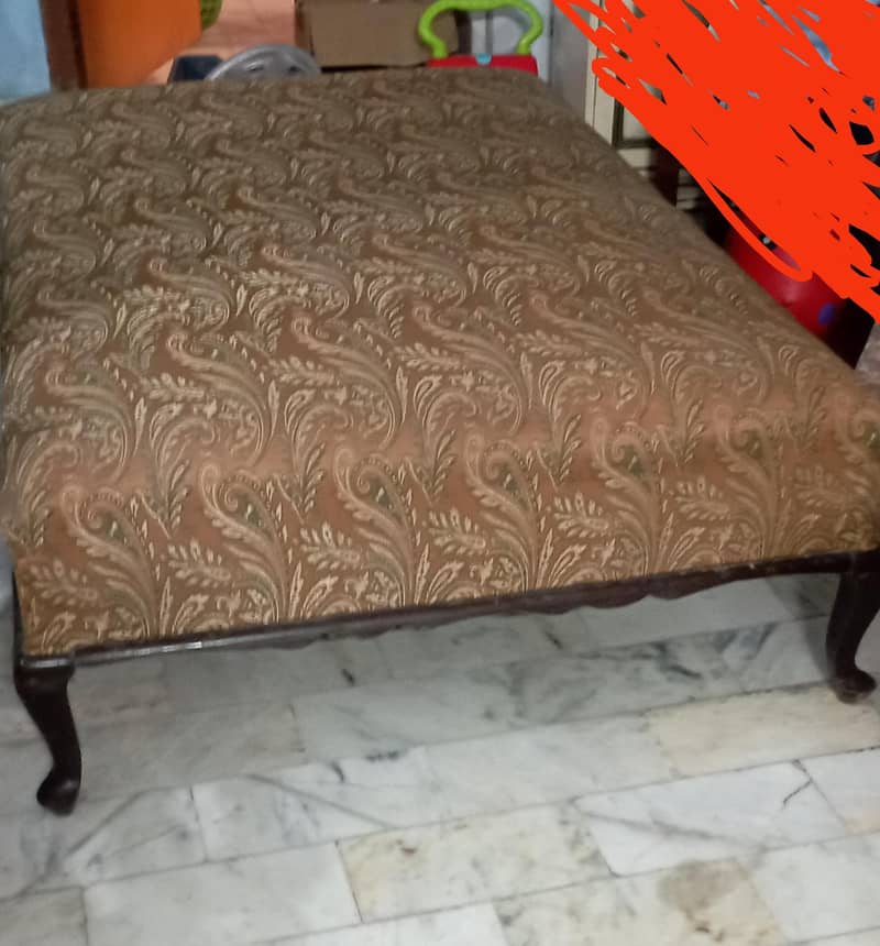 Takhposh/ bed 9
