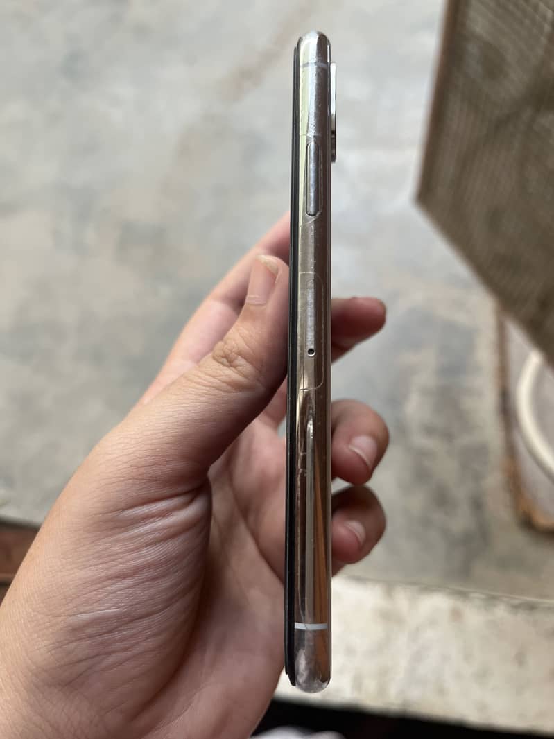 Apple iPhone X 2