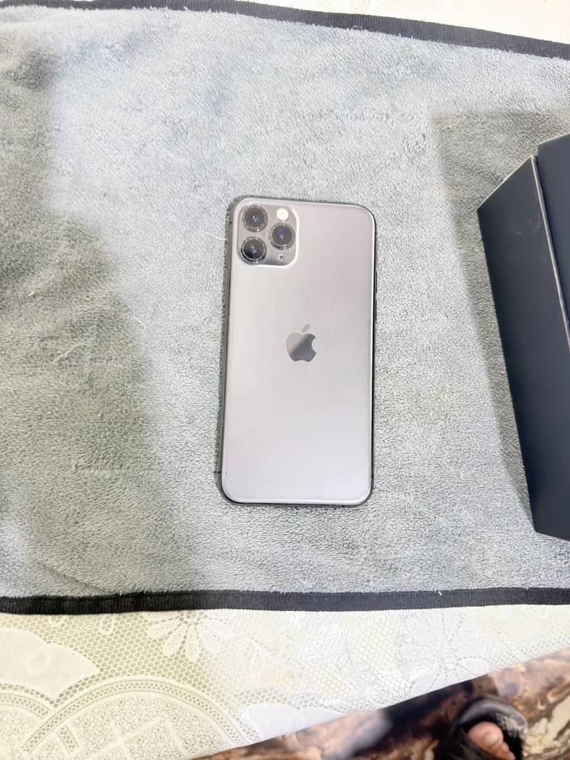 Apple iPhone 11 Pro 2