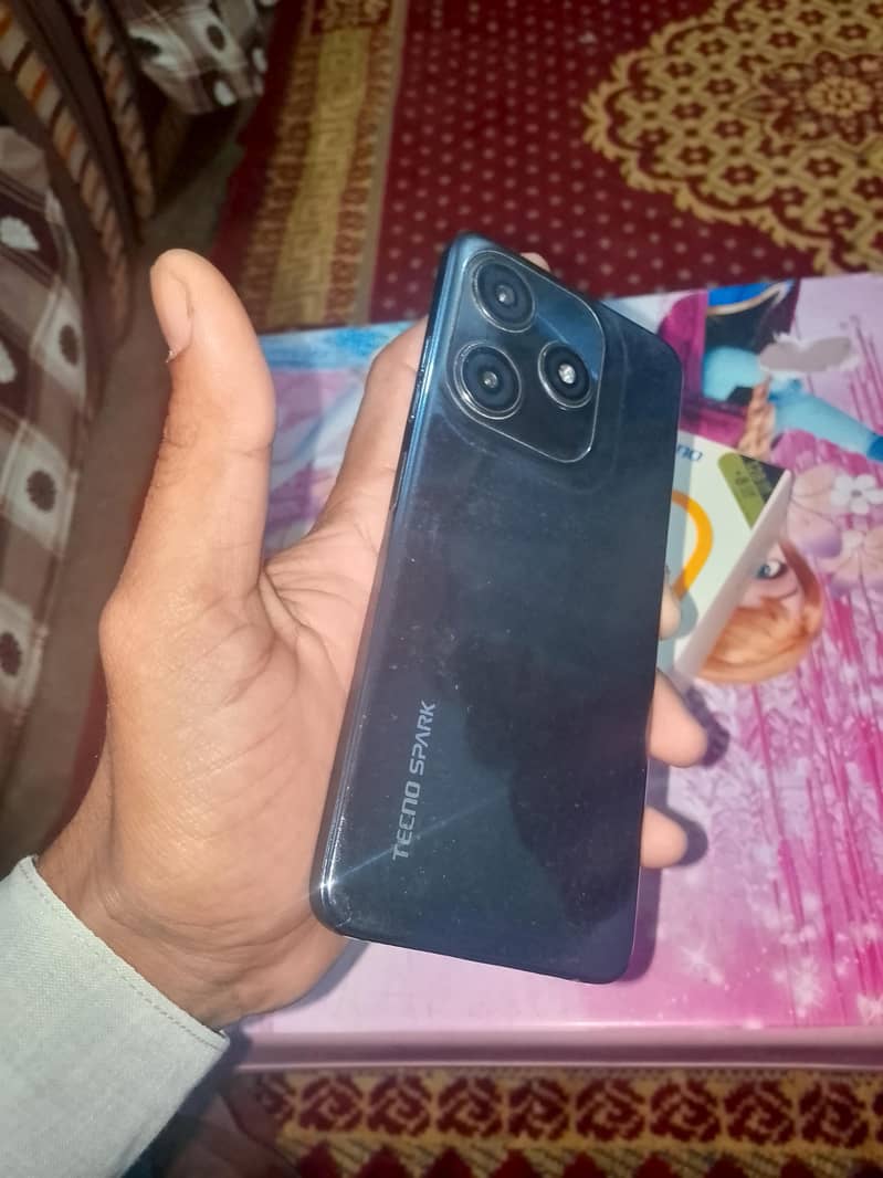 Tecno Spark 10C 3