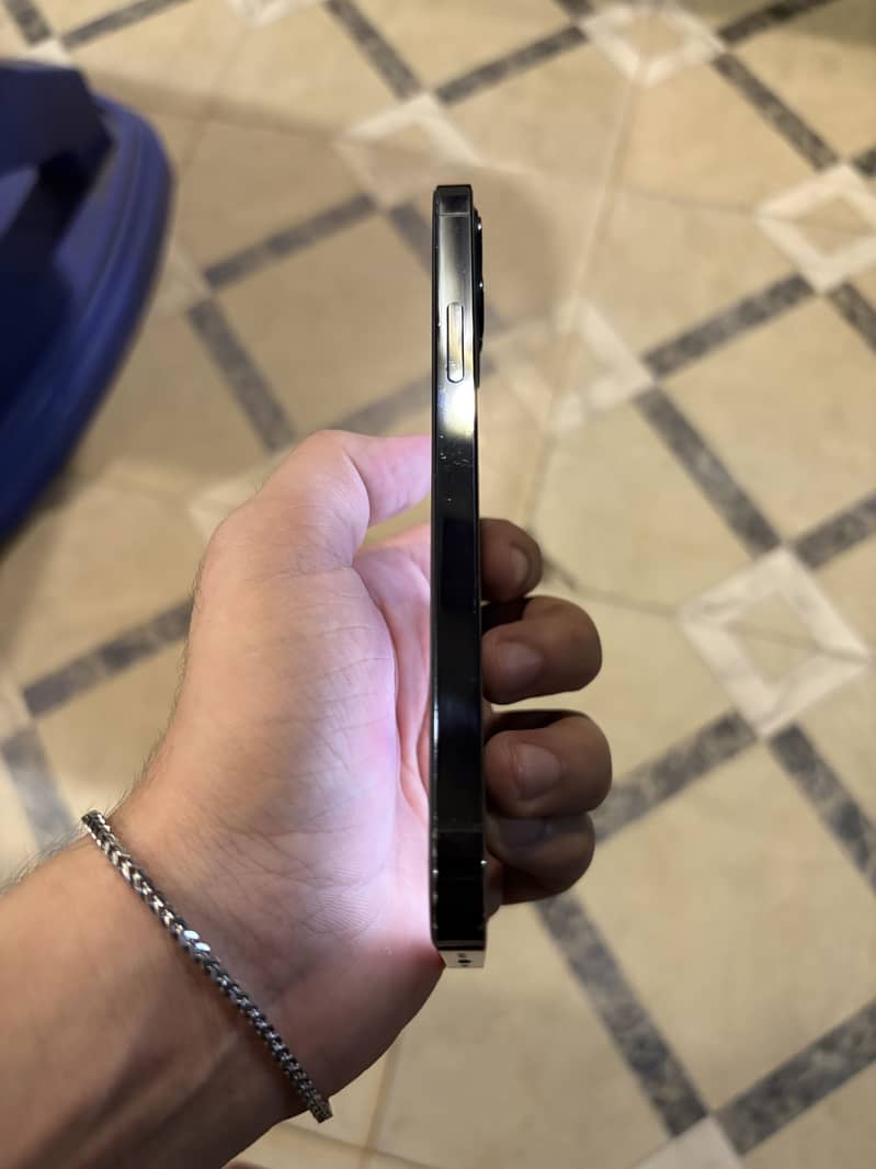 Apple iPhone 12 Pro 6