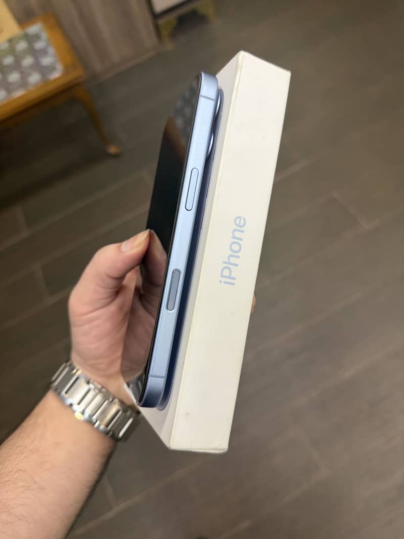 Apple iPhone 17 4