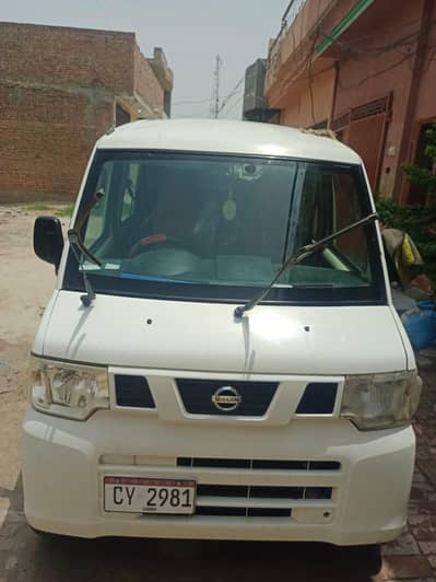 Nissan Clipper 2013