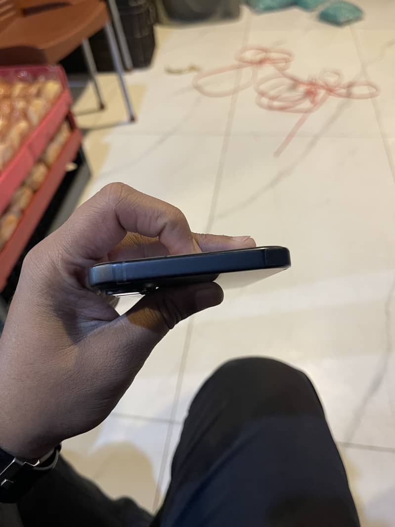 Apple iPhone 16 Plus 5