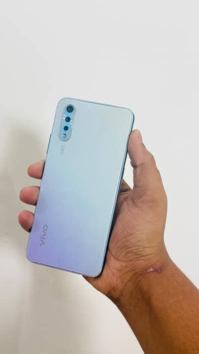Vivo S1