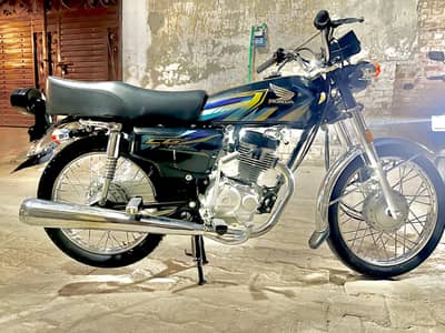 Honda 125 2026 Black colour
