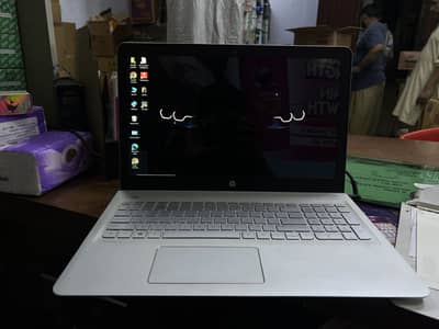 Hp Envy notebook  8gb+1Tb + 128 graphic card core i5-6200 cpu 2.30GHz