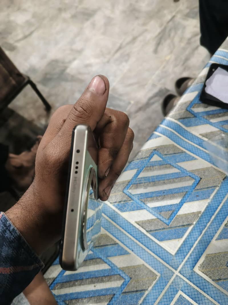 Tecno CAMON 30 0