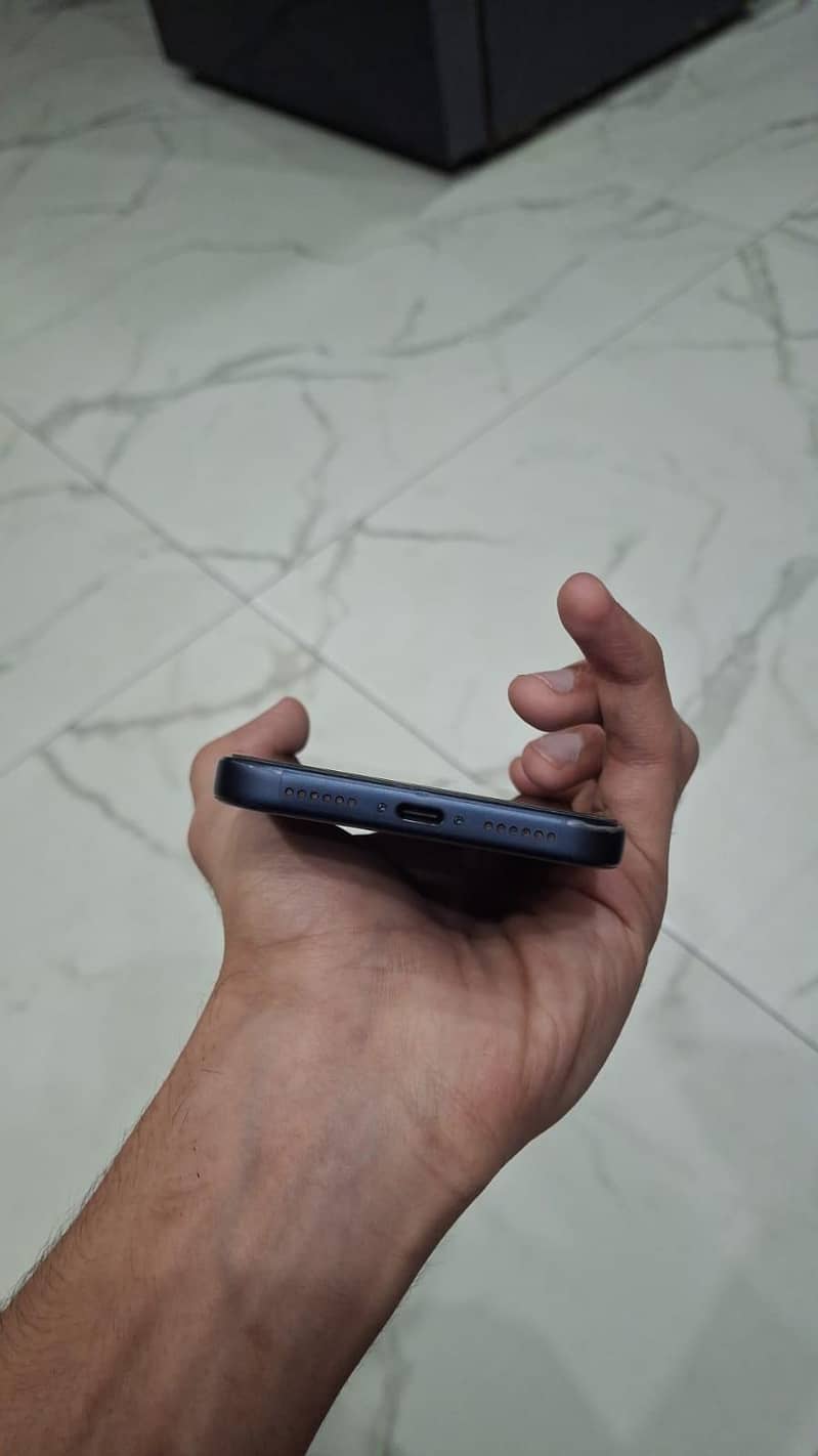 Apple iPhone 17 Pro Max 3