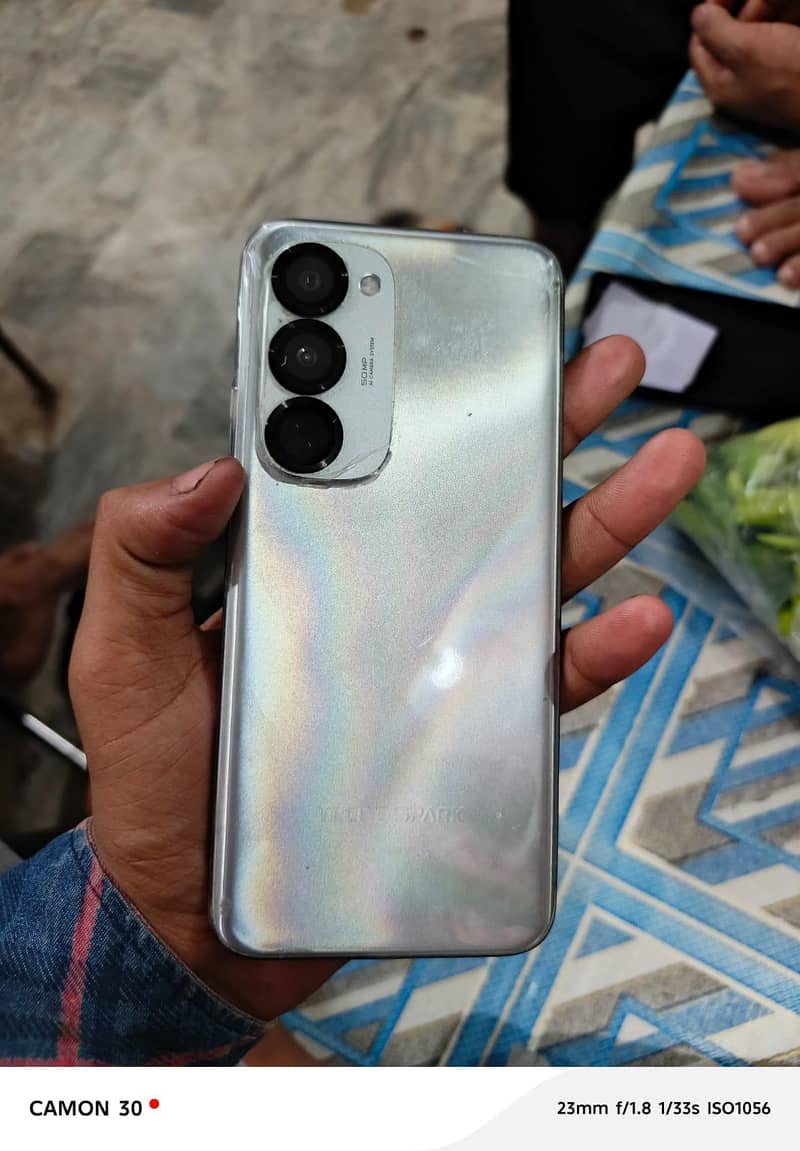 Tecno spark 40 pro plus 0