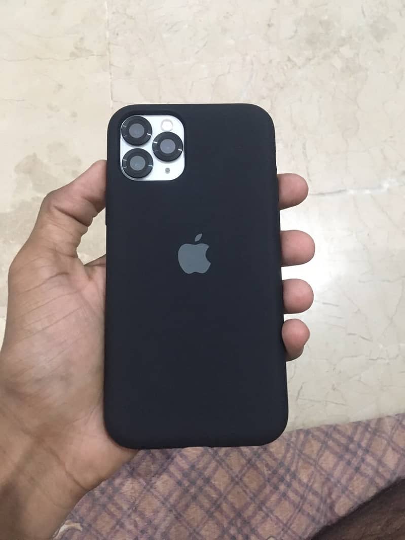 Apple iPhone 11 Pro 0