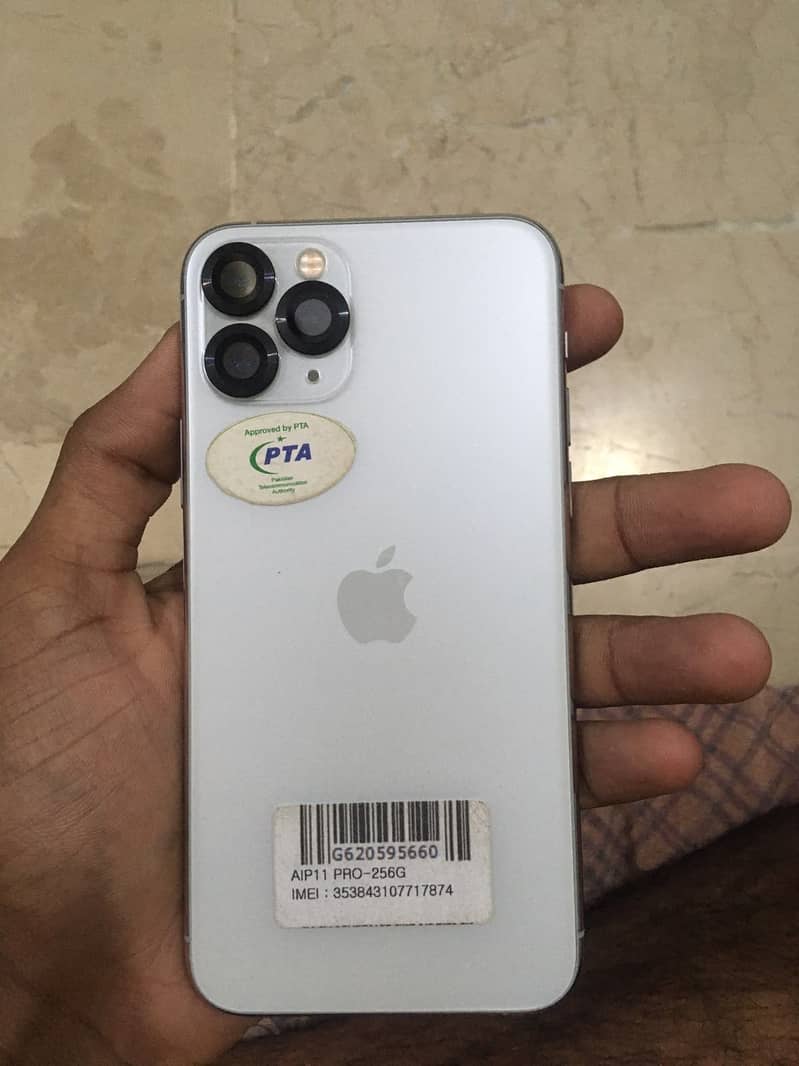 Apple iPhone 11 Pro 1