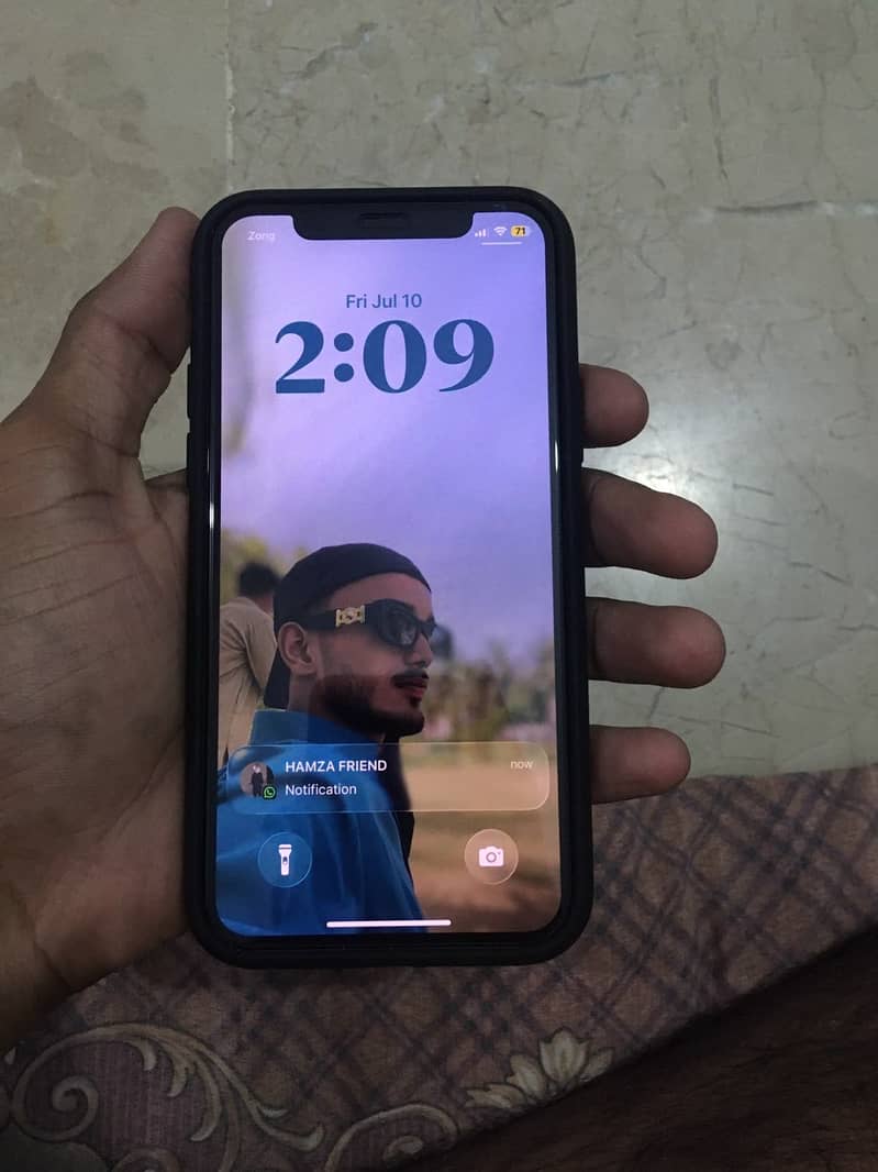 Apple iPhone 11 Pro 2