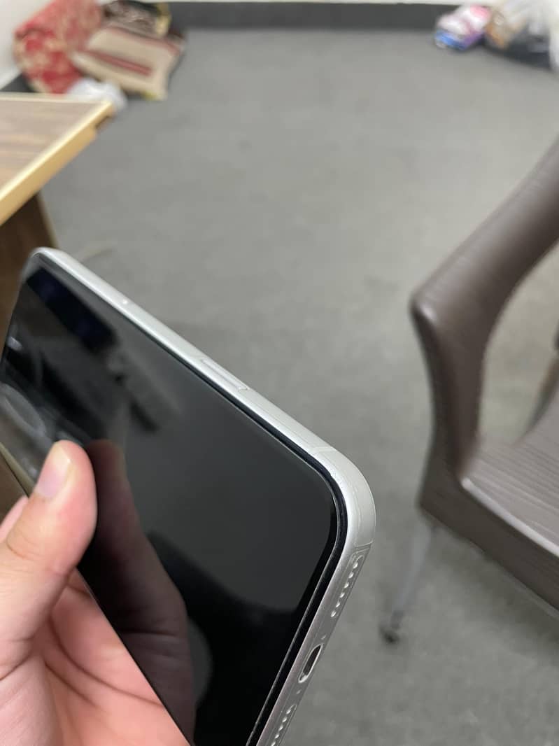 Apple iPhone 17 Pro Max 3
