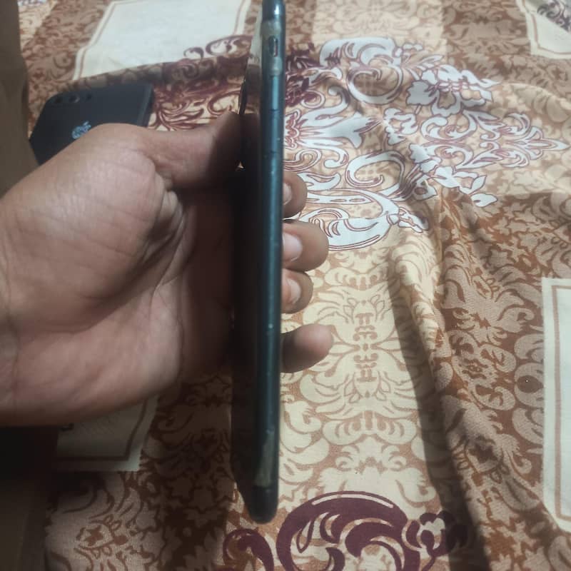 Apple iPhone 7 Plus 32 GB 4