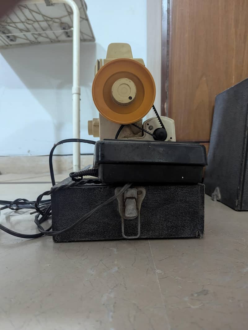 Singer Sewing Machine 2