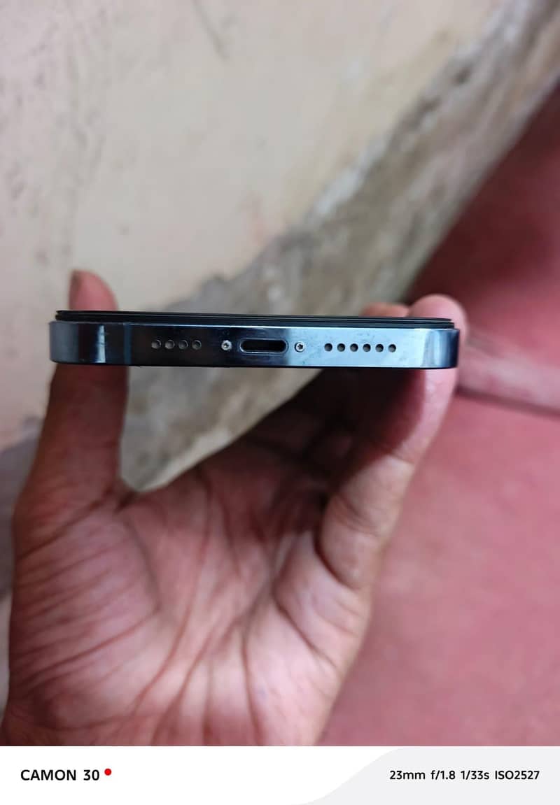 Apple iPhone 13 Pro Max 6