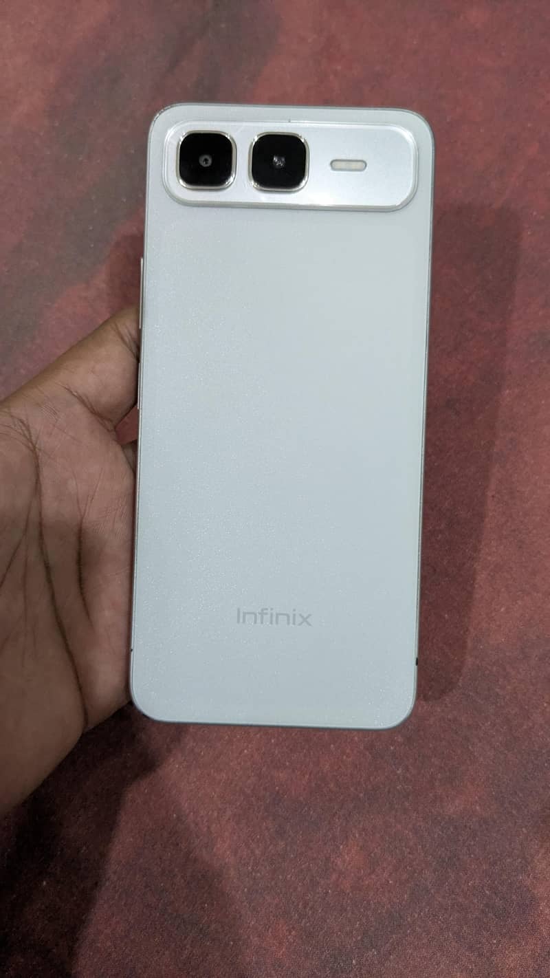 Infinix Smart 10 8