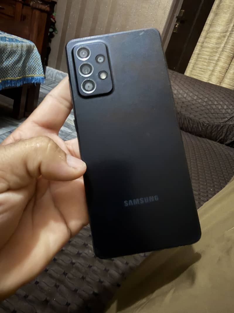 Samsung Mobile A52 1