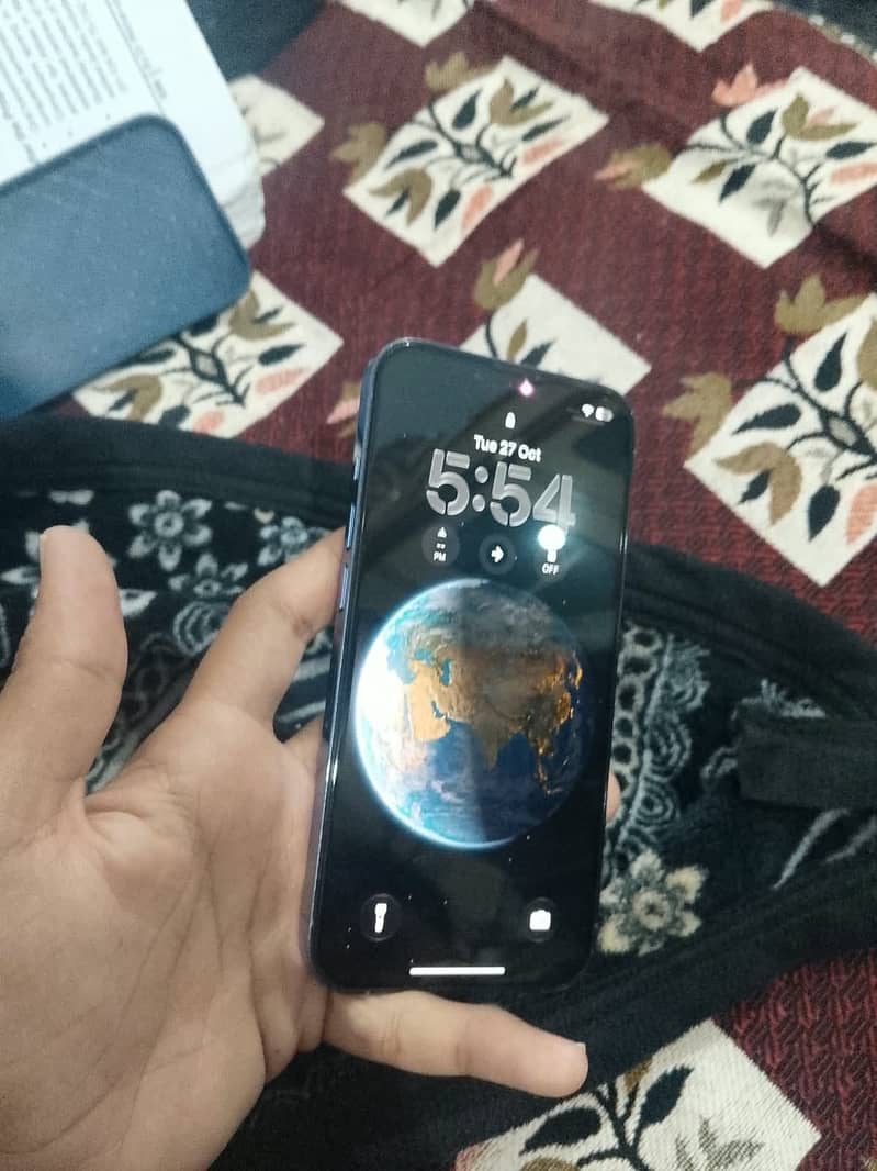 Apple iPhone 13 Pro 2