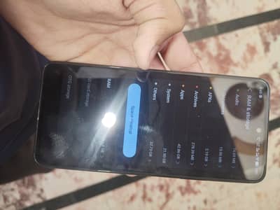 Vivo Y29 with box charger exchange poosible