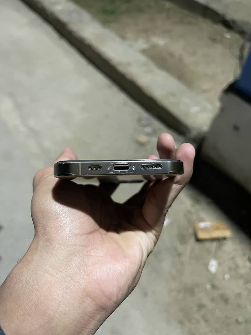 Apple iPhone 12 Pro 5