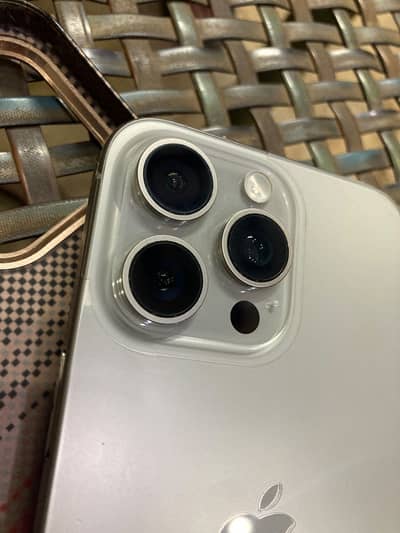 Apple iPhone 15 Pro Max P. T. A Only kit