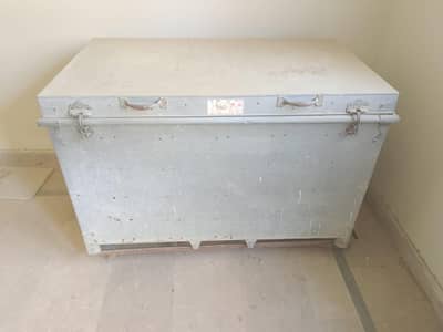 Medium size trunk