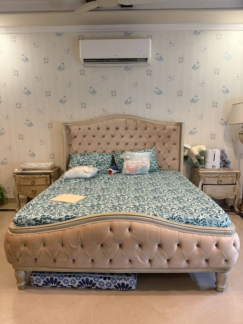 Luxury King Size Tufted Upholstered Bed with Mattress 0