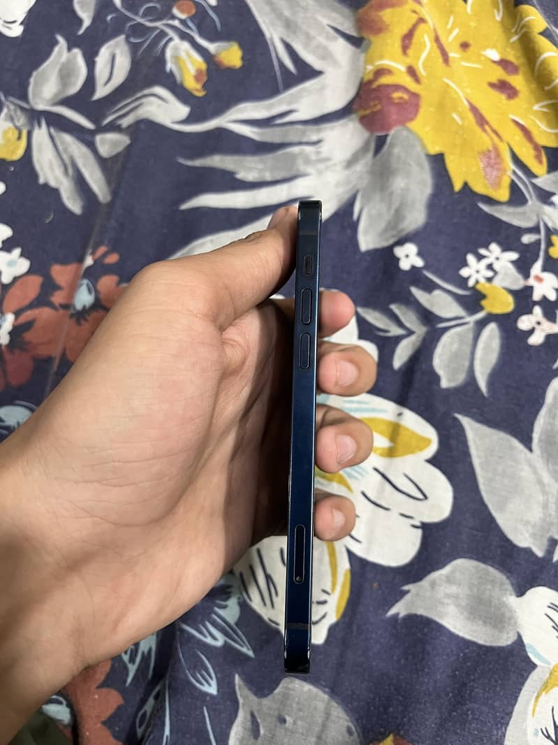 iPhone 12 jv 4