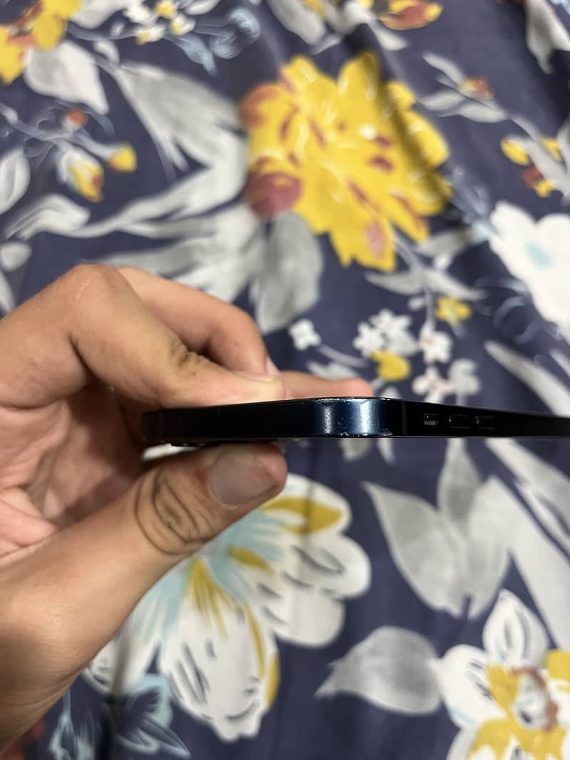 iPhone 12 jv 5