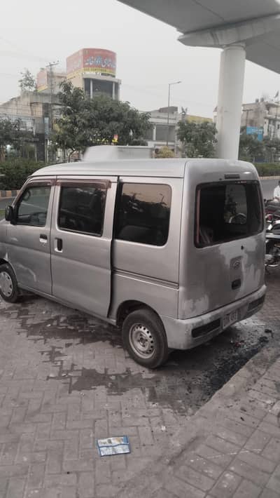 Daihatsu Hijet 2013
