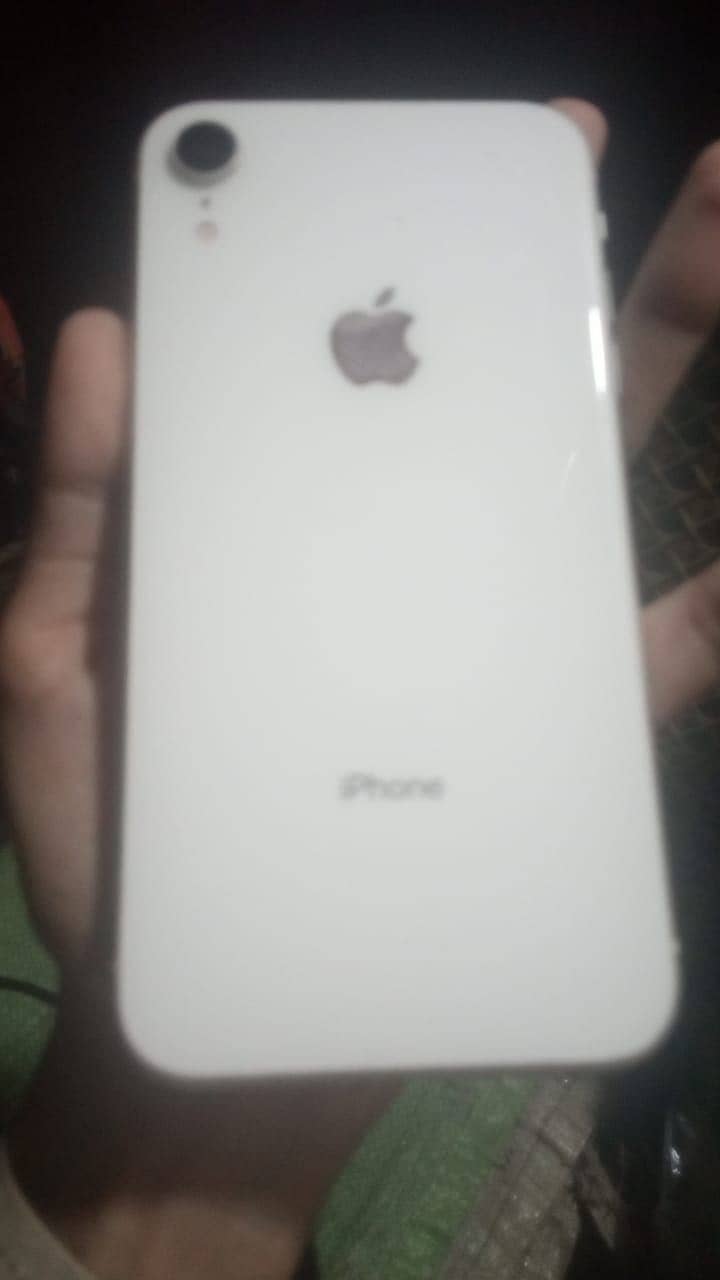 Apple iPhone XR 2
