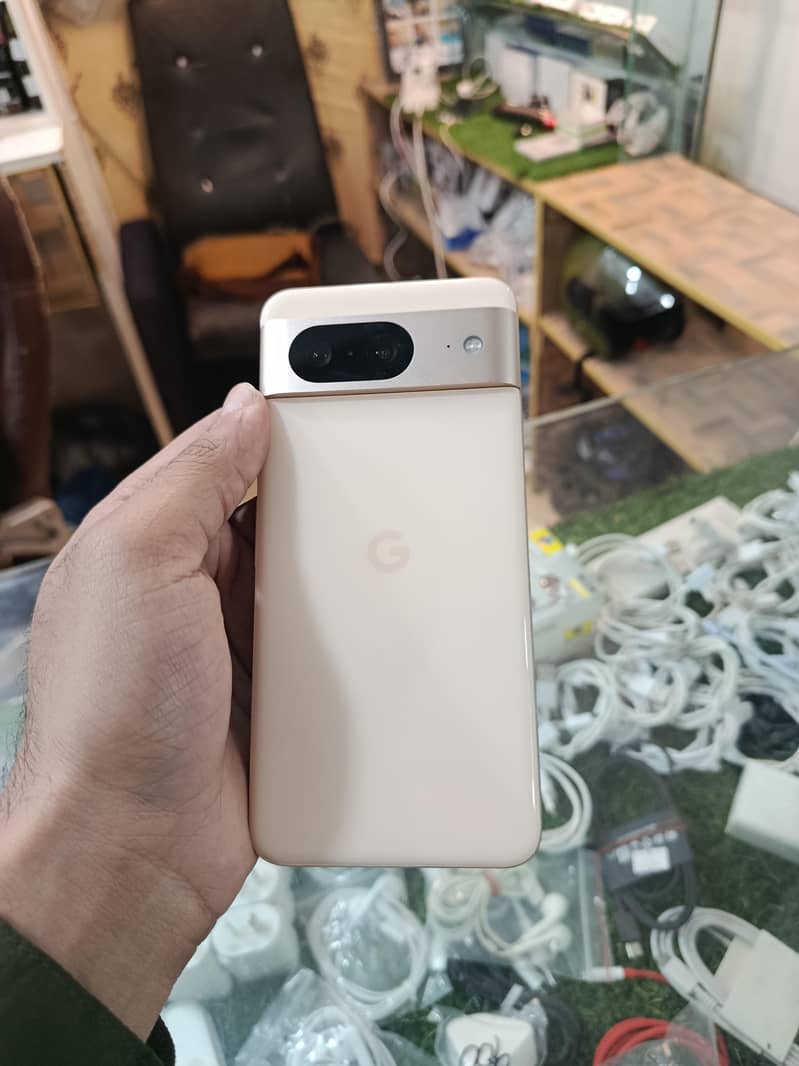 Google pixel 8 1