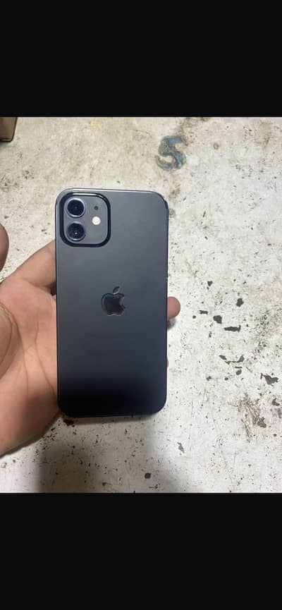 Apple iPhone 12