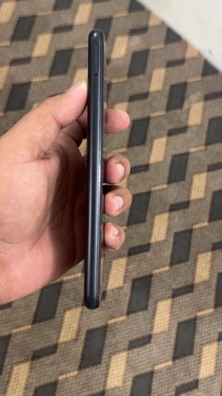 Samsung Mobile A12 1