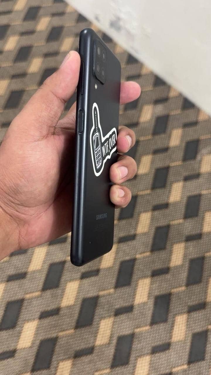 Samsung Mobile A12 3