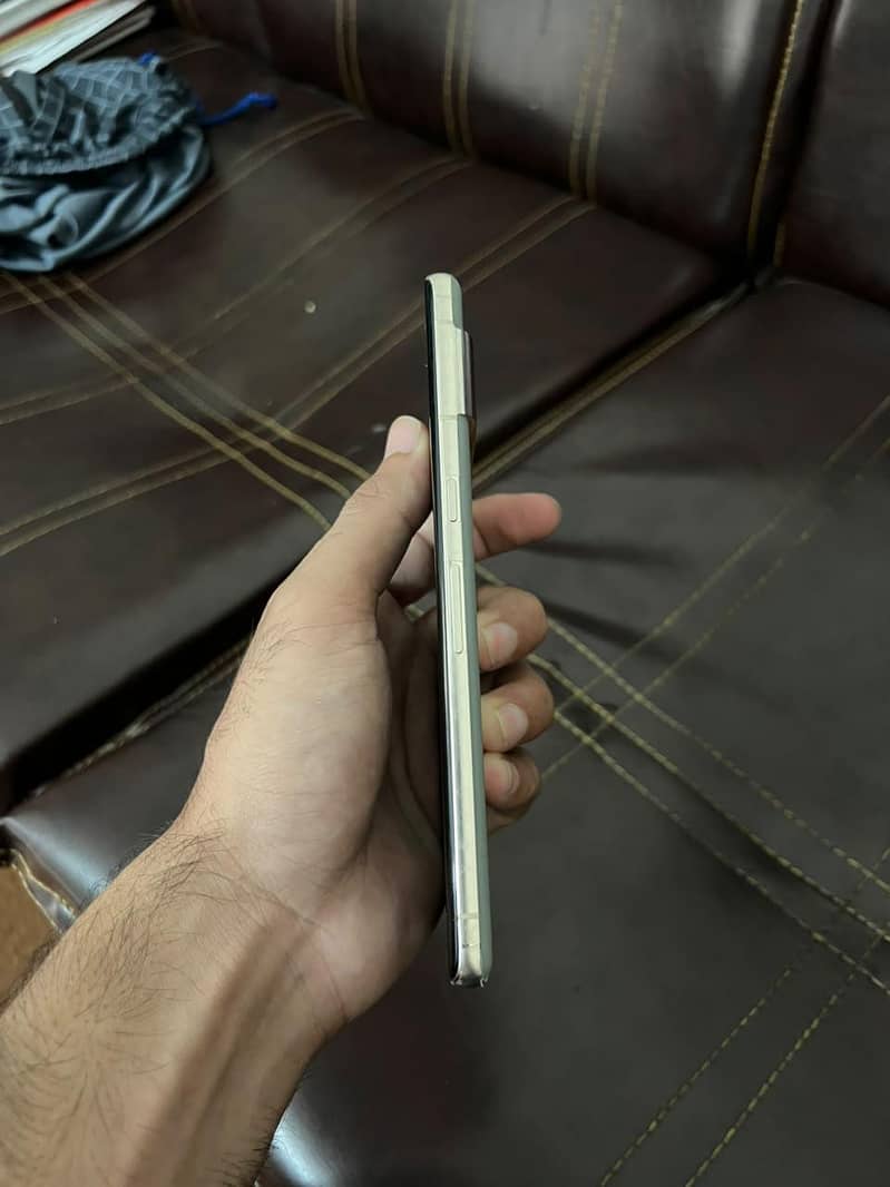 Google Pixel 7 Pro 4