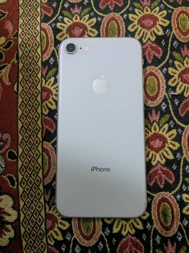 Apple iPhone 8 2