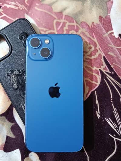 Apple iPhone 13