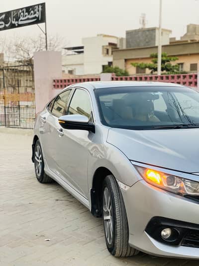 Honda Civic Oriel 1.8 i-VTEC CVT .