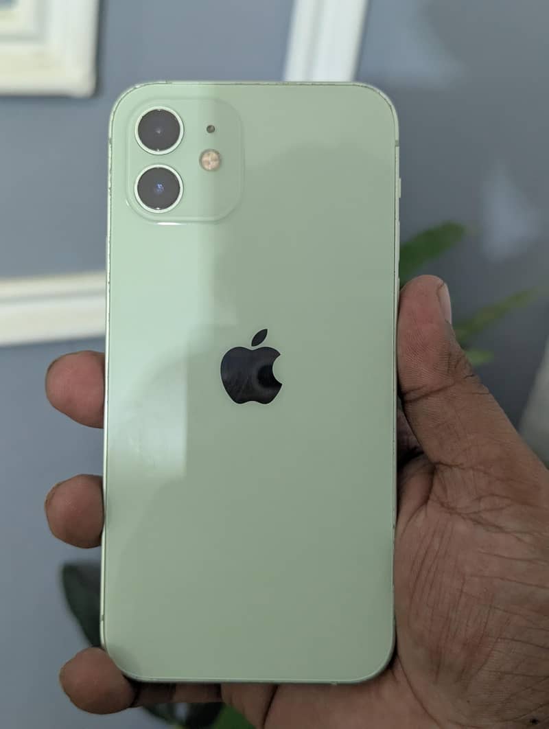 Apple iPhone 12 2