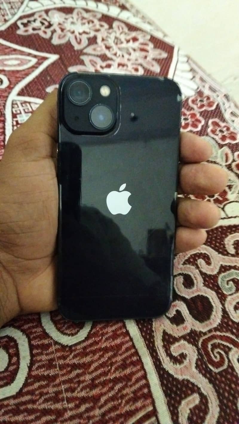 Apple iPhone 13 1