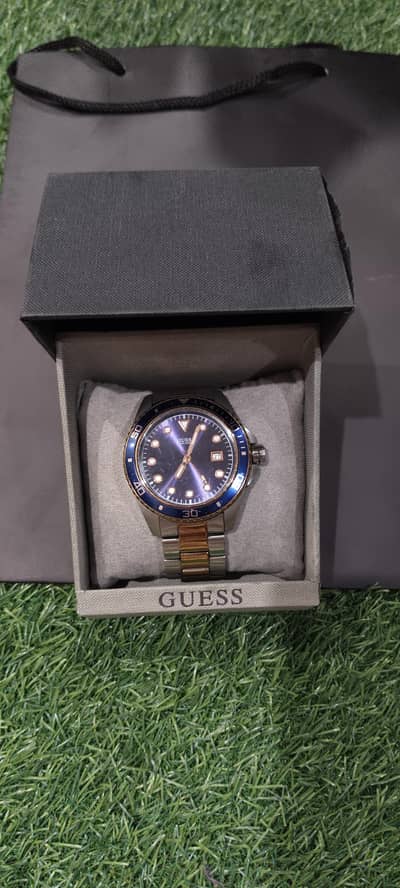 Guess men's orignal watch with box