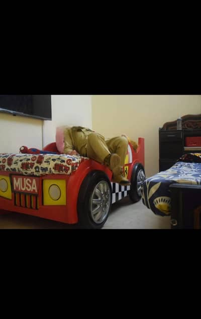Kids Wonderful Bed in New Condition for Playing Kids