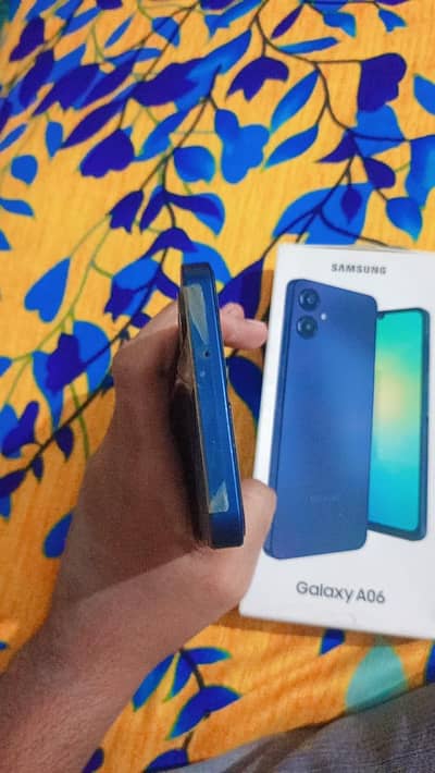 Samsung Mobile A06