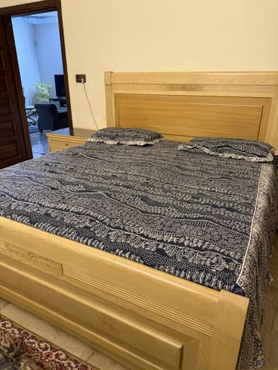 King size bedroom set with MATTRESS.