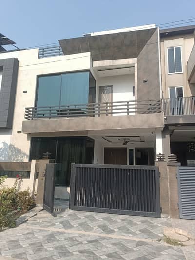 5 Marla Furnished House For Rent At The Top Location